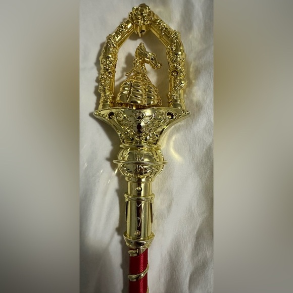 Disney: Belle Light-Up Wand - Picture 6 of 7